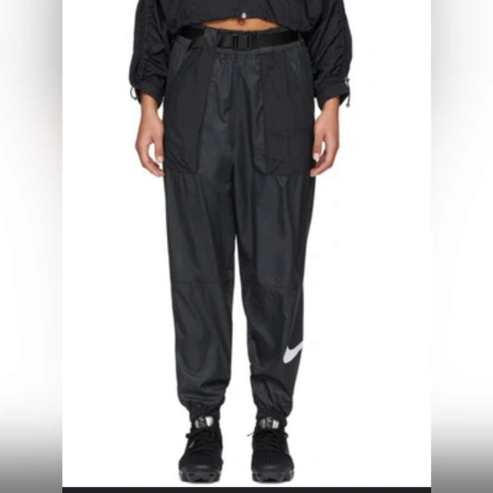 Women's Nike Belted Jogger Pants
